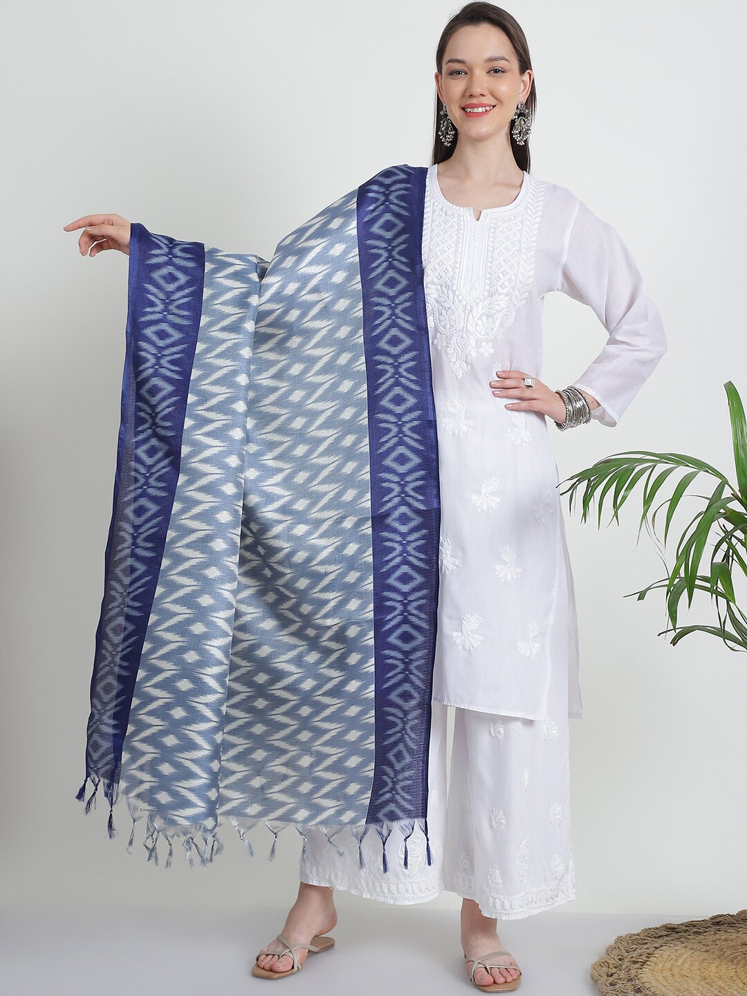 

LOOM LEGACY Ethnic Motifs Printed Tasselled Dupatta, Blue