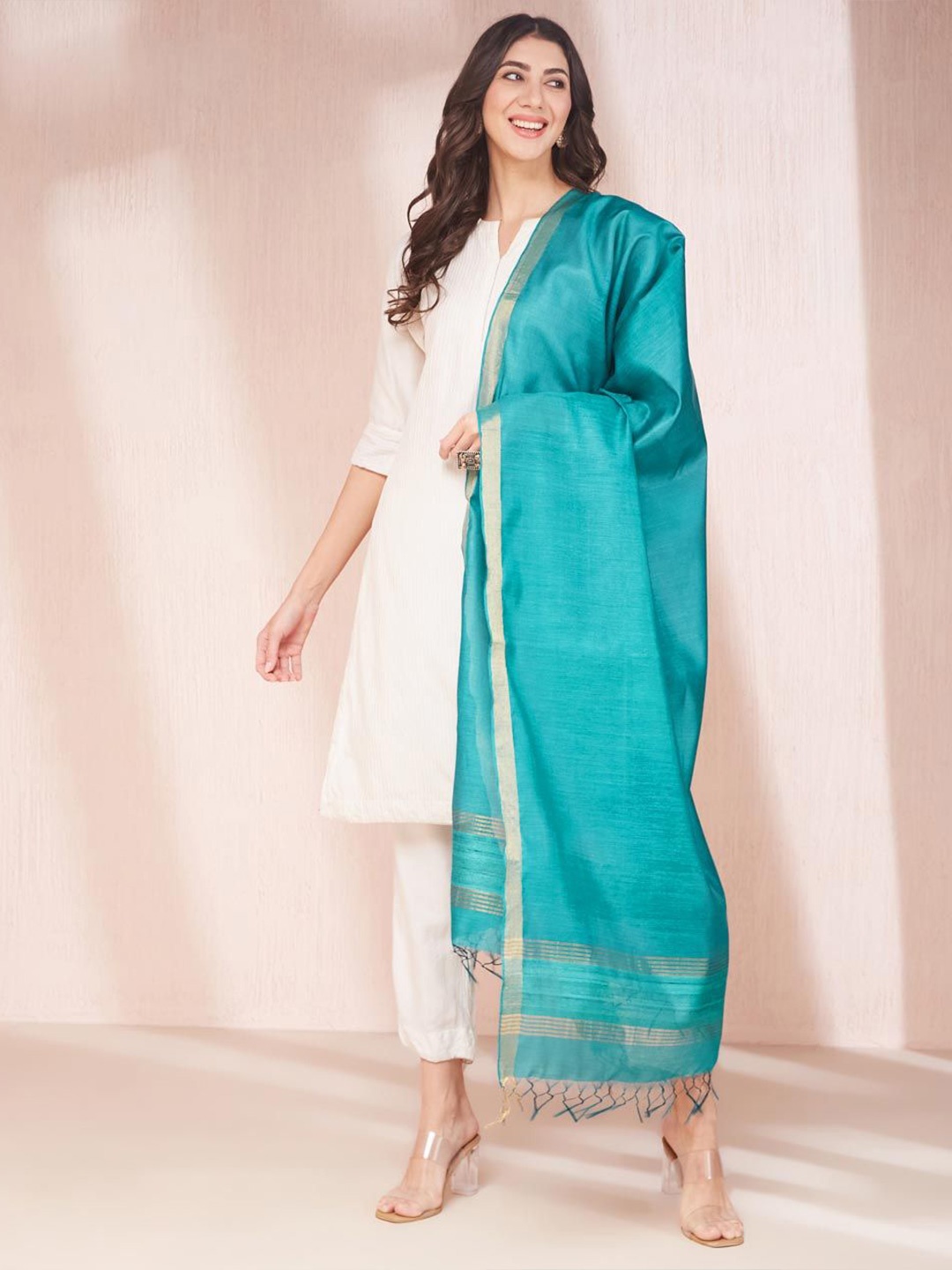 

Fabindia Solid Tasselled Dupatta with Zari, Teal