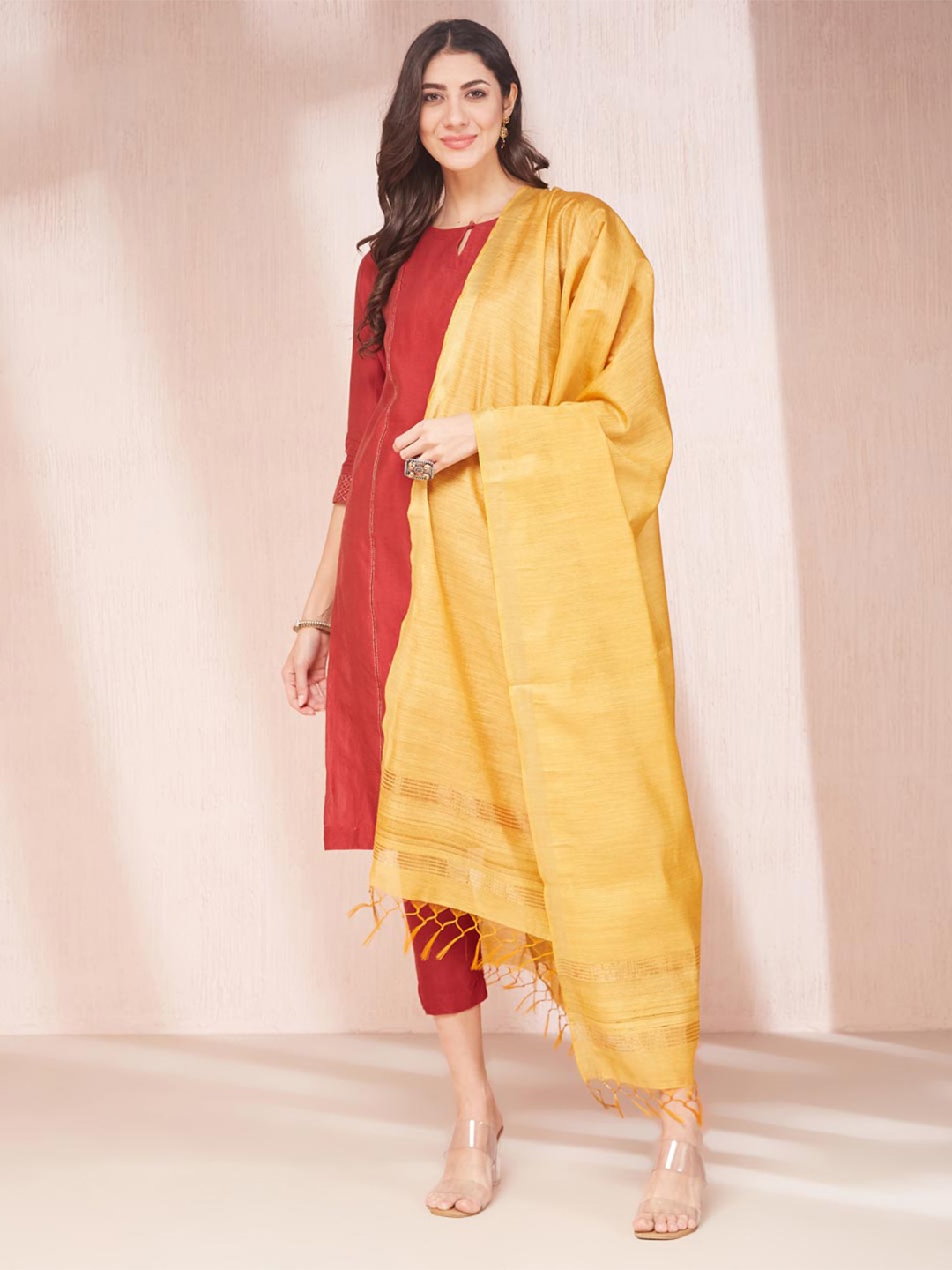 

Fabindia Solid Tasselled Dupatta, Mustard