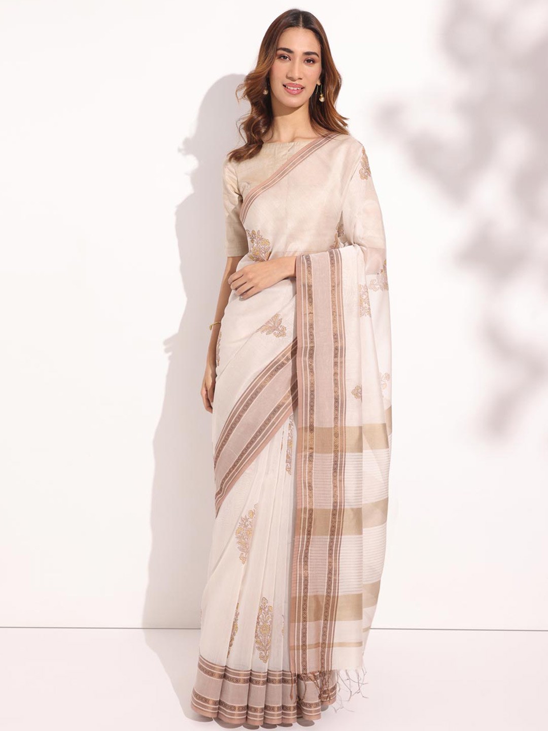 

Fabindia Ethnic Motifs Zari Silk Cotton Block Print Saree, Beige