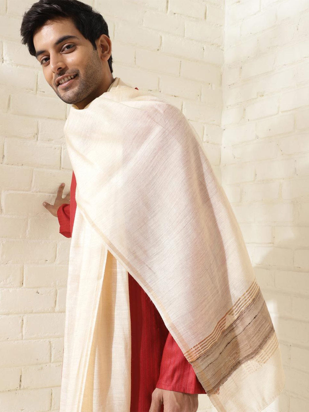 

Fabindia Men Woven Design Stole, Beige