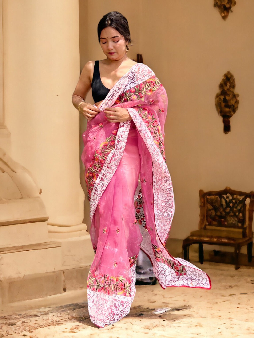 

Vastrasky Global Ethnic Motifs Embroidered Organza Saree, Pink