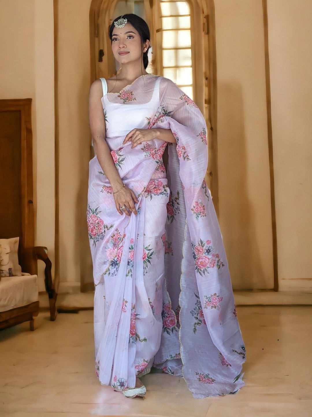 

Vastrasky Global Ethnic Motifs Mirror Work Organza Saree, Lavender
