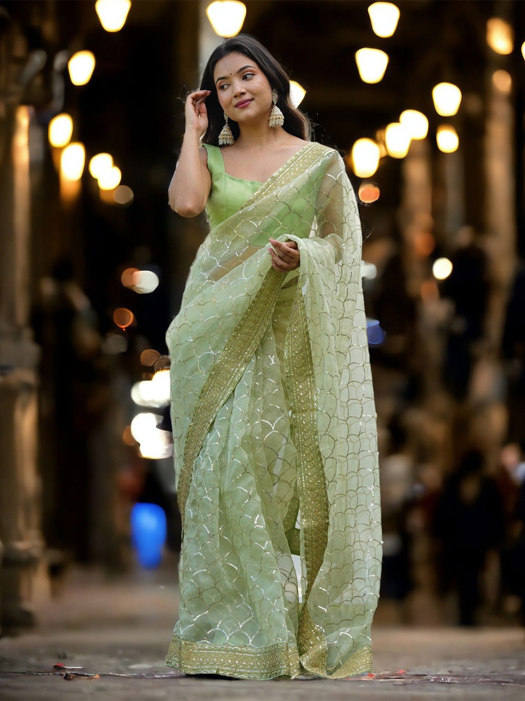 

Vastrasky Global Ethnic Motifs Sequinned Organza Saree, Green