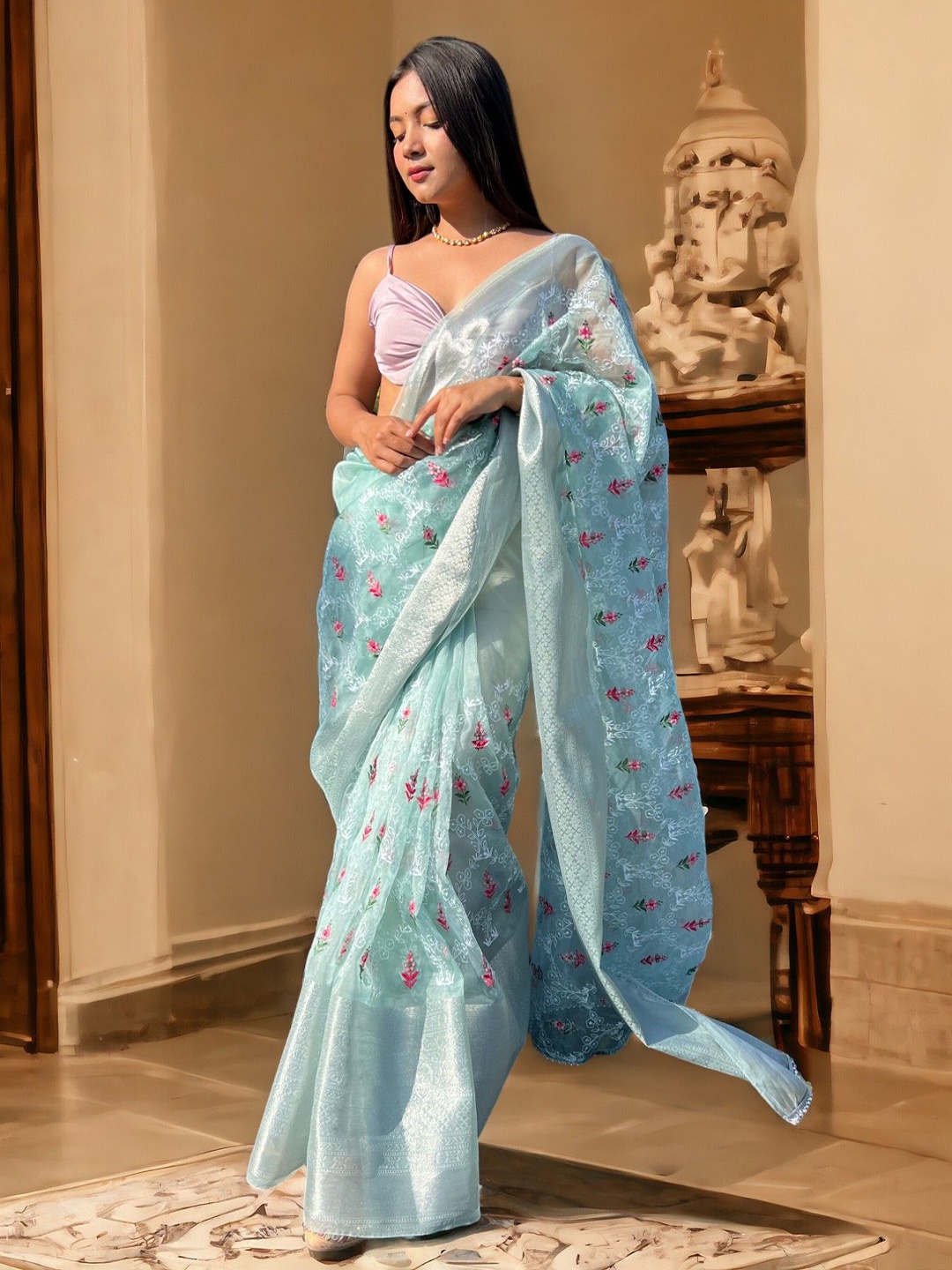 

Vastrasky Global Ethnic Motifs Embroidered Organza Saree, Sea green