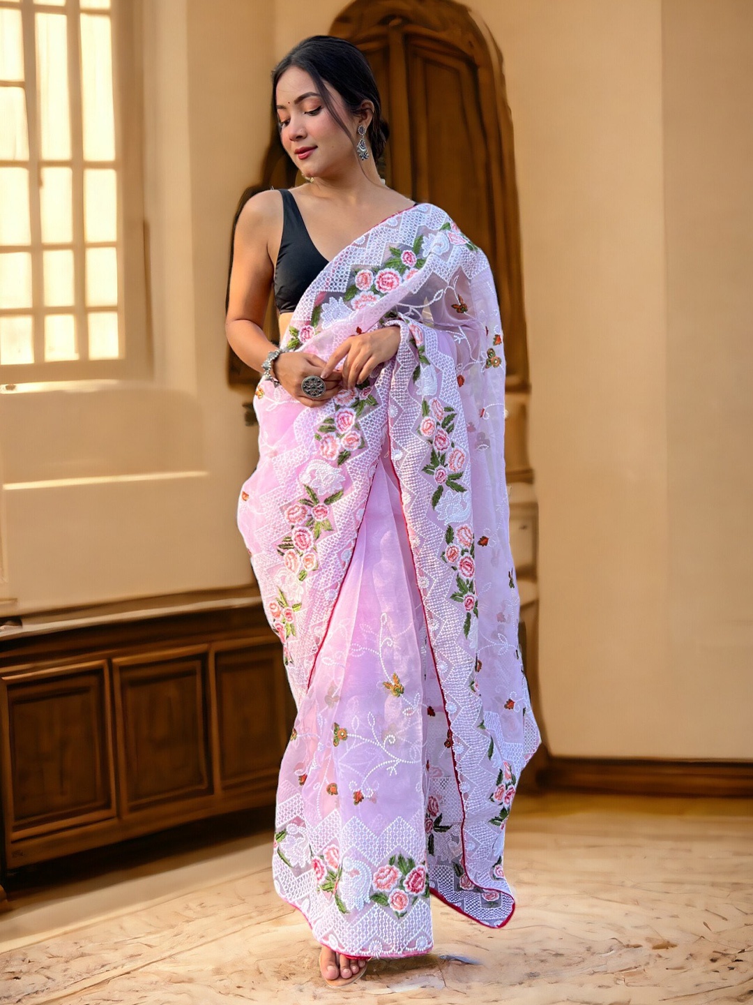 

Vastrasky Global Ethnic Motifs Embroidered Organza Saree, Pink
