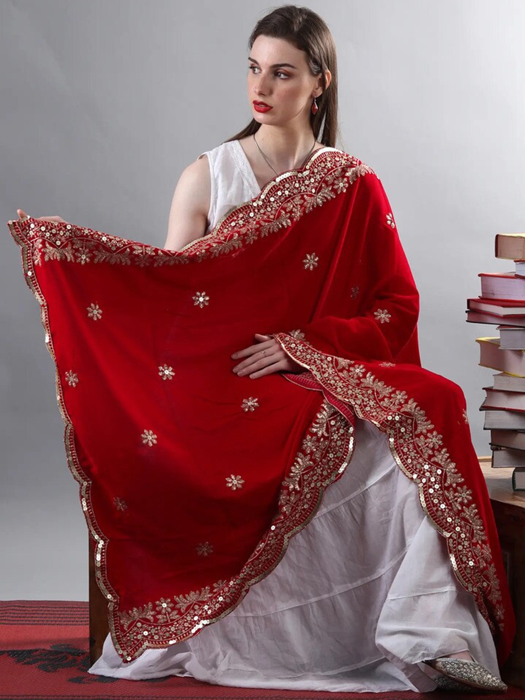 

Exotic India Ethnic Motifs Embroidered Velvet Dupatta with Sequinned, Pink