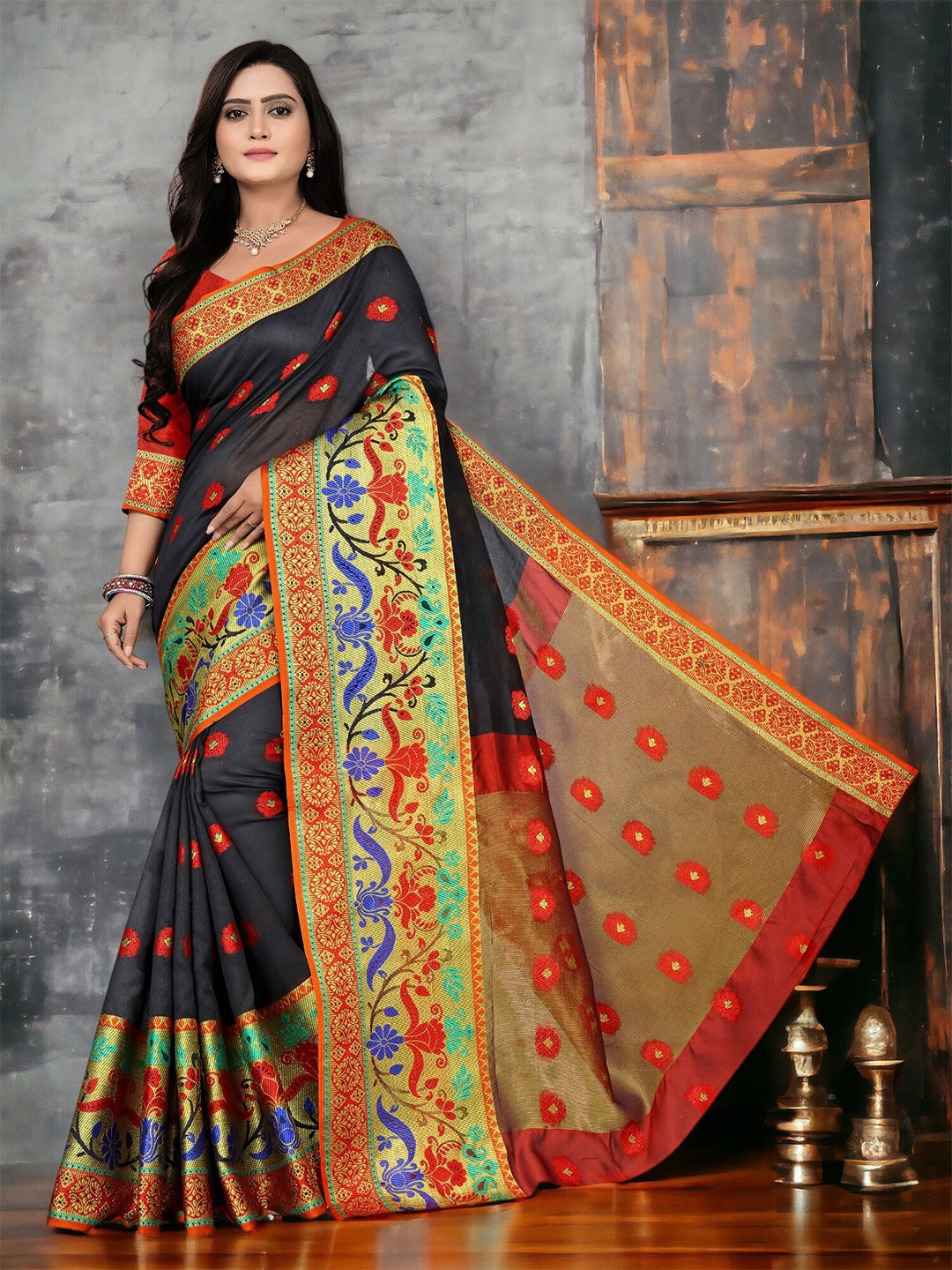 

CARTYSHOP Ethnic Motifs Zari Banarasi Saree, Black