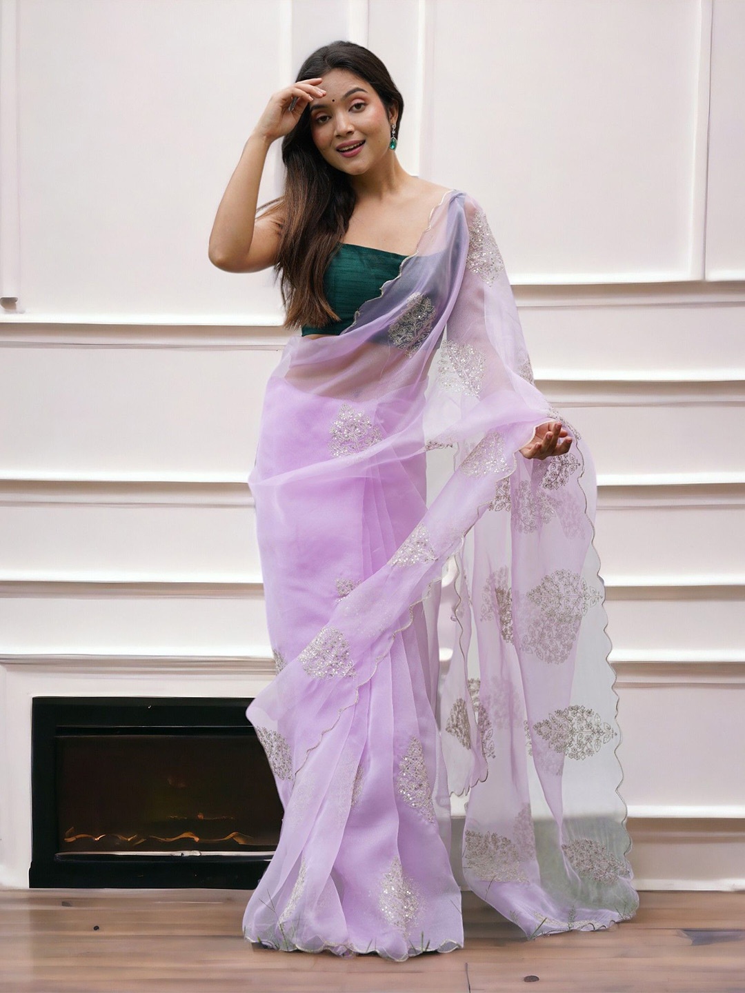 

Vastrasky Global Ethnic Motifs Embroidered Organza Saree, Purple