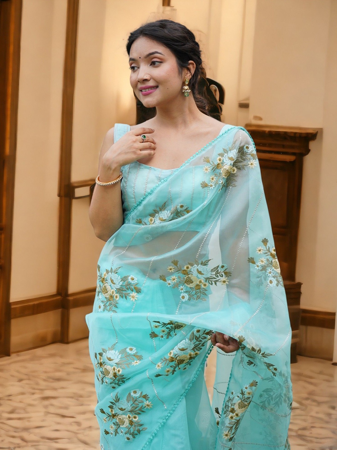 

Vastrasky Global Ethnic Motifs Embroidered Organza Saree, Blue