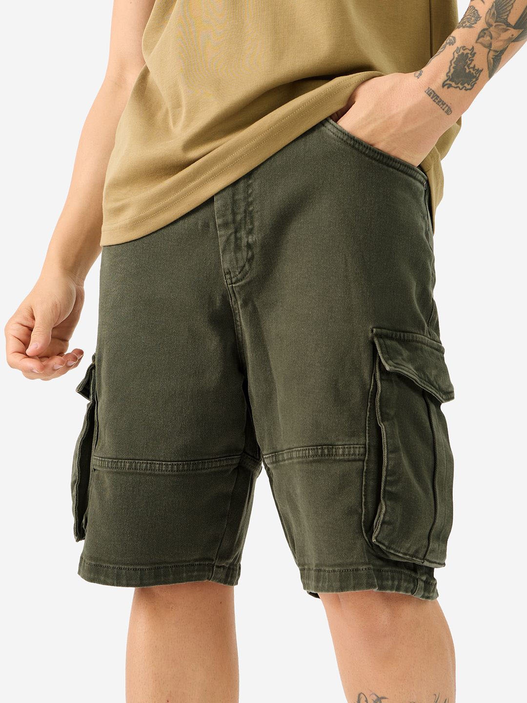 

The Souled Store Men Mid Rise Cargo Shorts, Olive