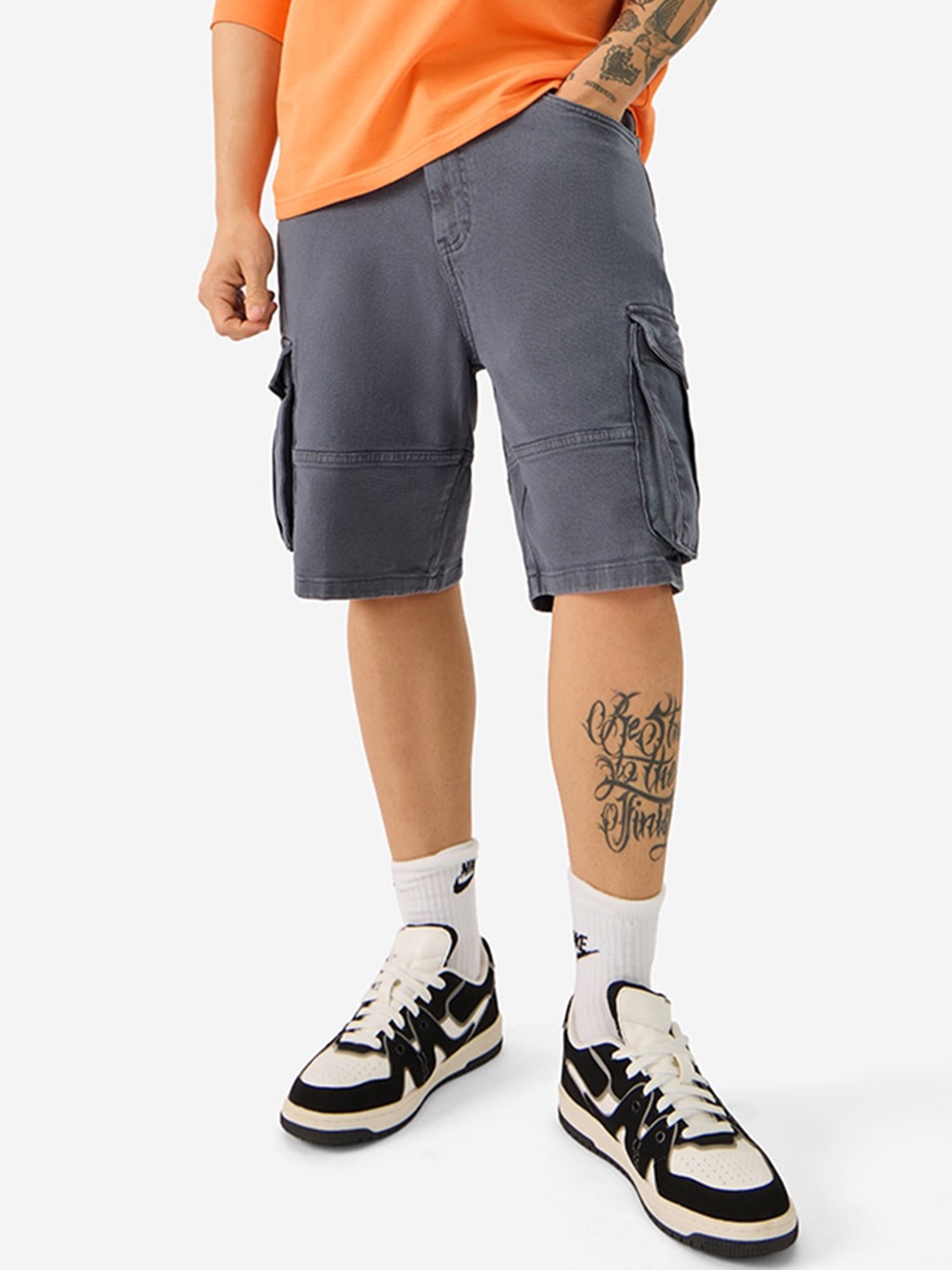 

The Souled Store Men Cargo Shorts, Grey