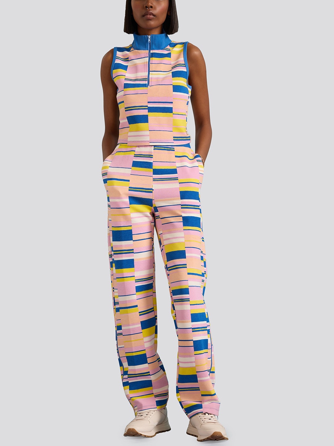 

Muvazo Women Mid-Rise Printed Comfort Wrinkle Free Trousers, Multi