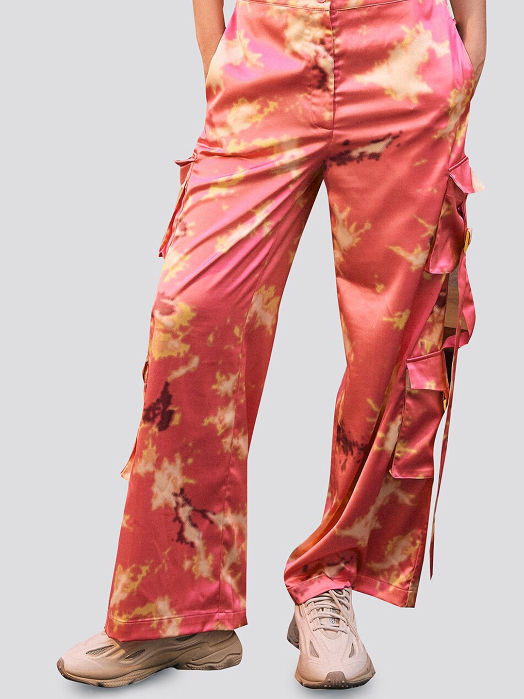 

Muvazo Women Floral Printed Comfort Wrinkle Free Cargos, Pink