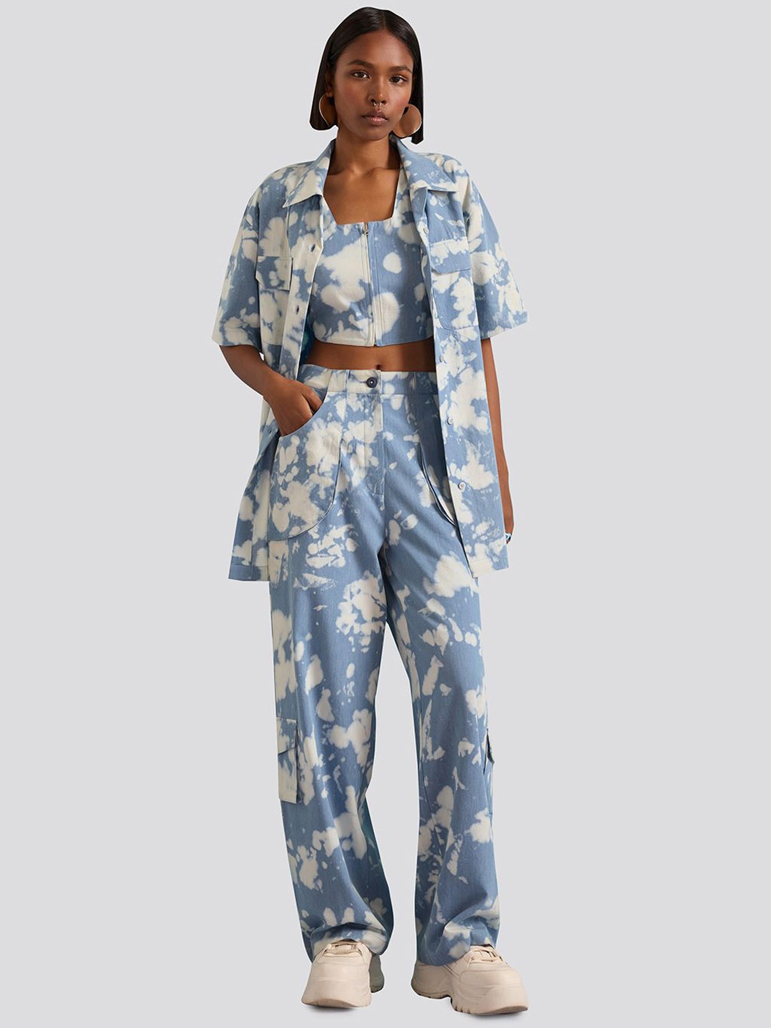 

Muvazo Women Camouflage Printed Comfort Wrinkle Free Trousers, Blue