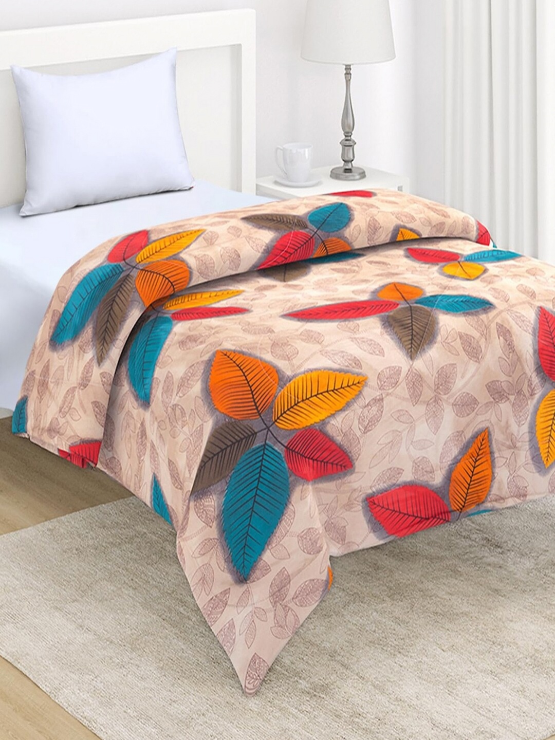 

HOKIPO Beige & Blue Floral Printed AC Room 220 GSM Cotton Single Bed Comforter