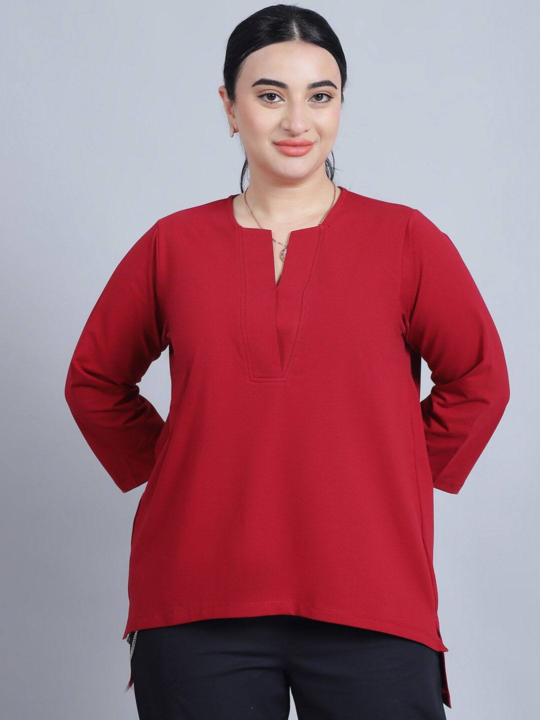 

Baawri Solid Round Neck Three-Quarter Sleeves Top, Red