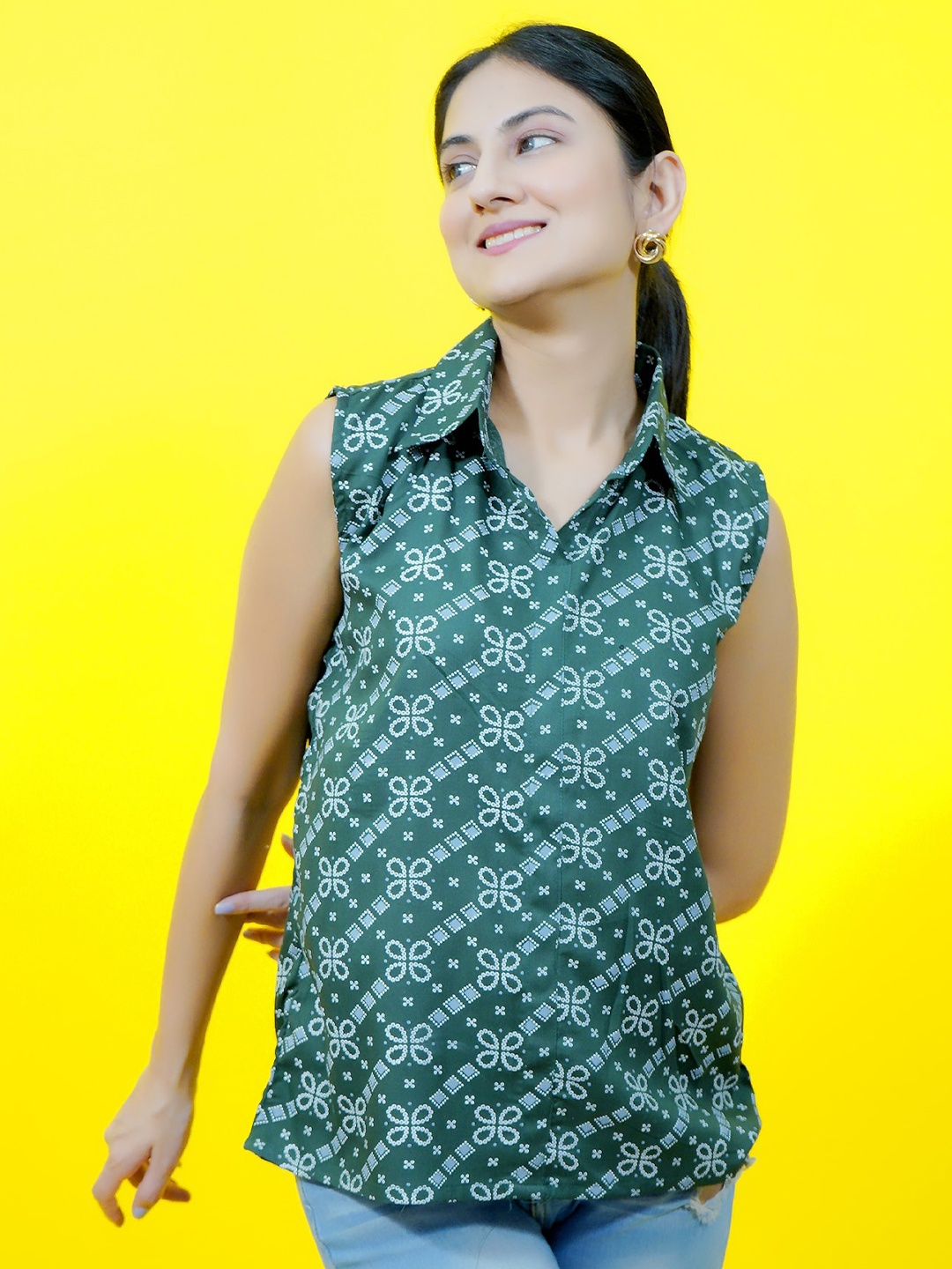 

CRAZEVILLA Floral Printed Shirt Collar Sleeveless Top, Green