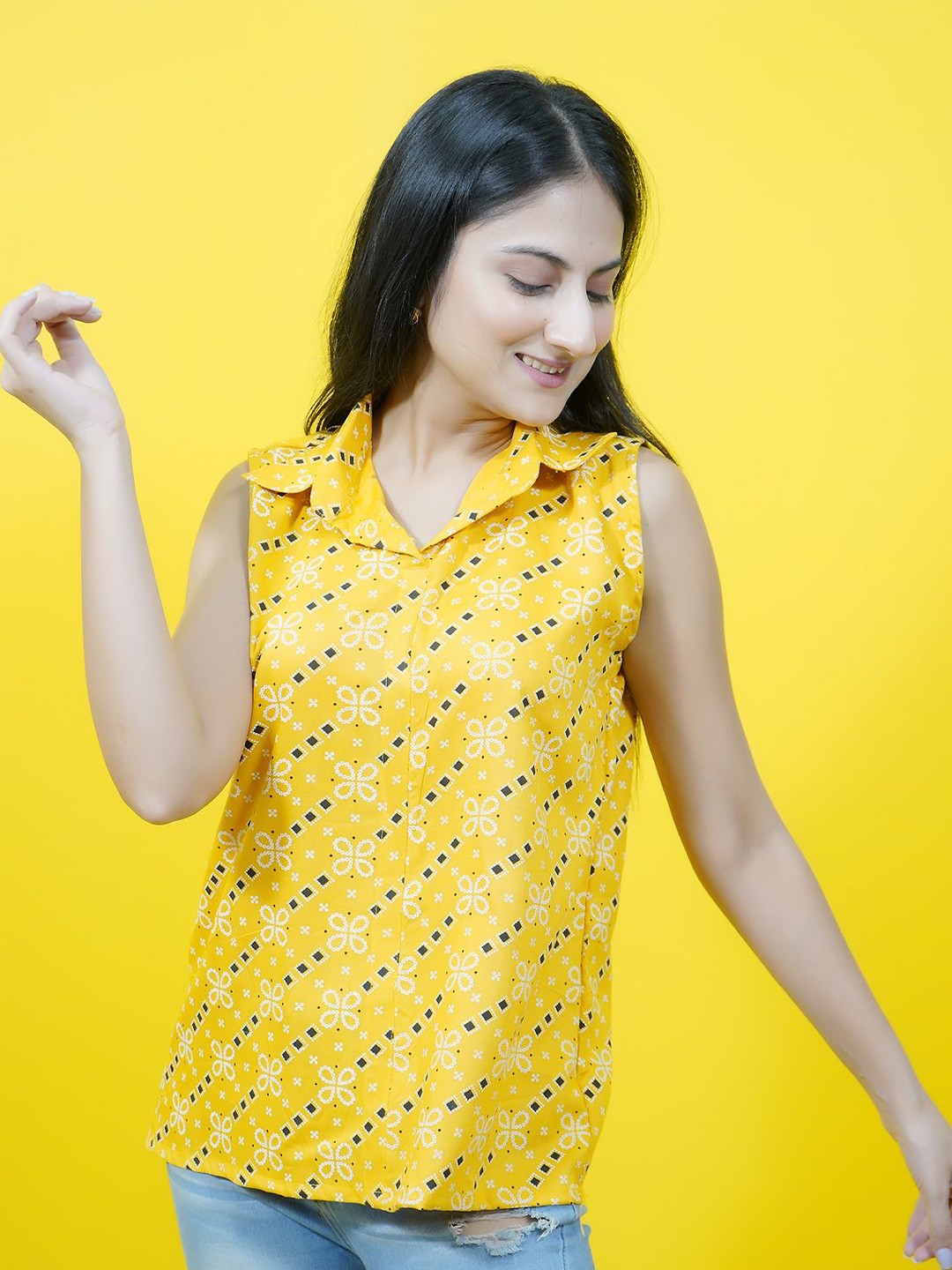 

CRAZEVILLA Floral Printed Shirt Collar Sleeveless Top, Yellow