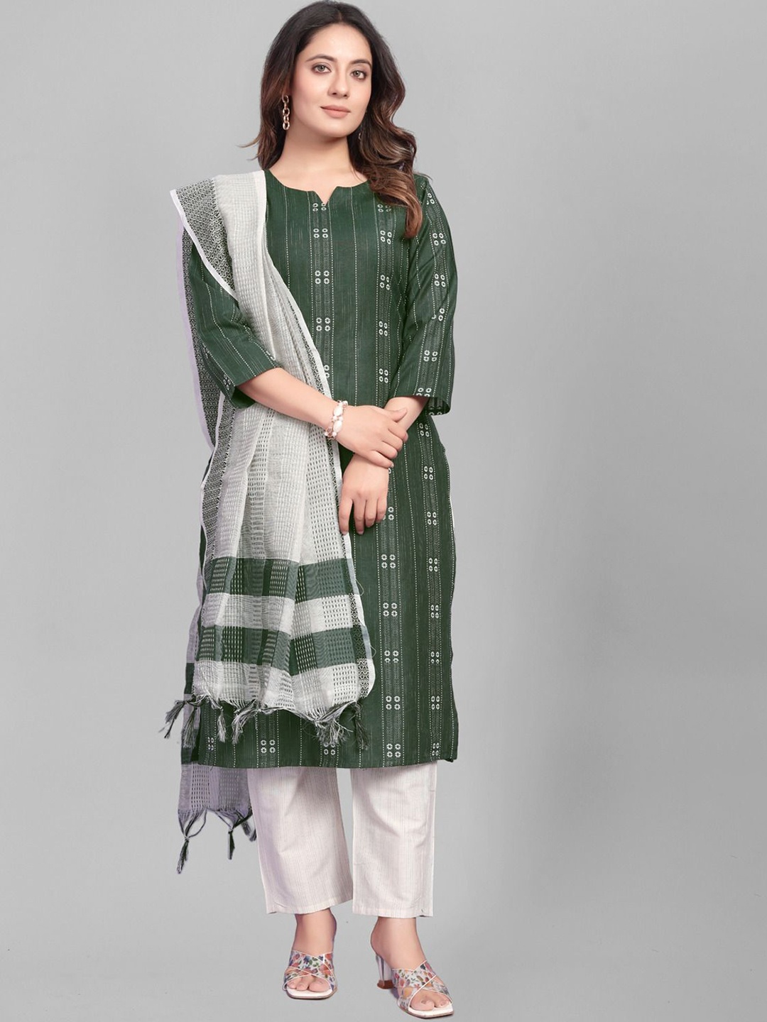 

FASHIRE Women Regular Pure Cotton Kurta with Trousers & With Dupatta, Green