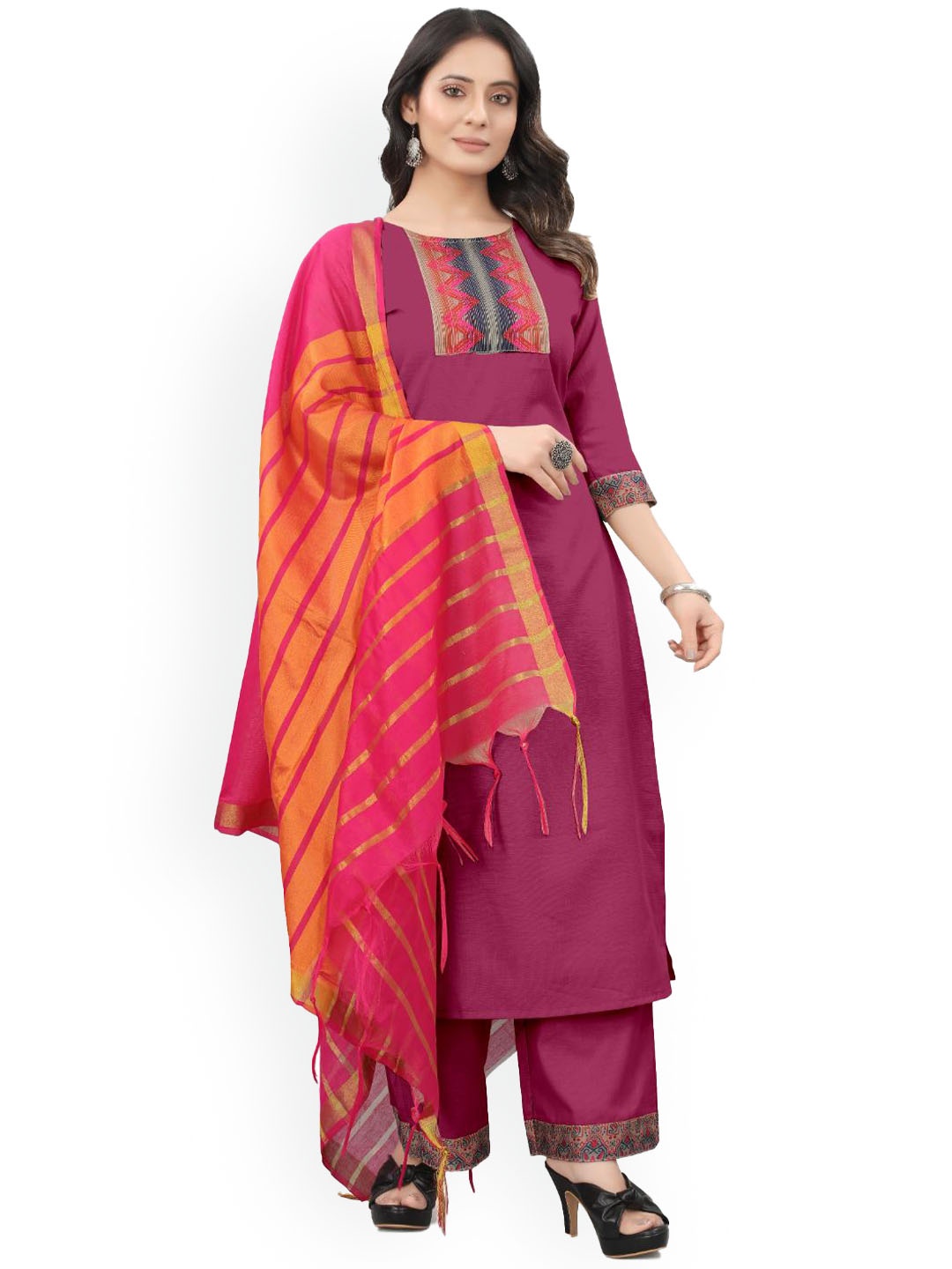 

FASHIRE Women Regular Kurta with Trousers & With Dupatta, Maroon