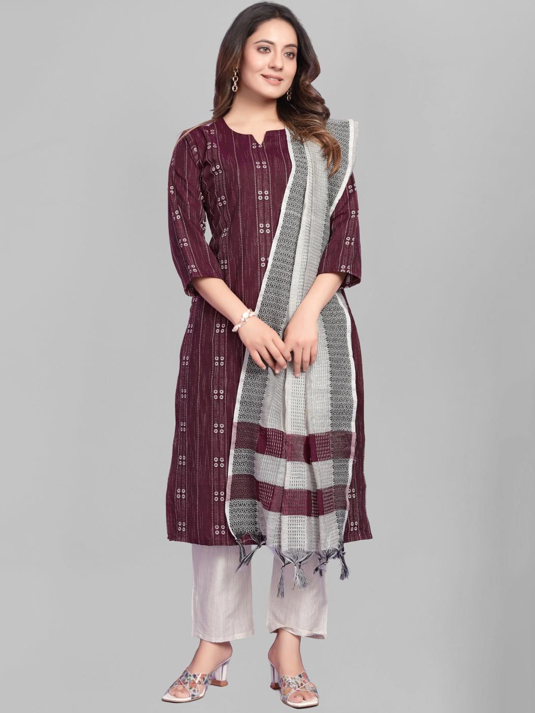 

FASHIRE Women Regular Pure Cotton Kurta with Trousers & With Dupatta, Maroon