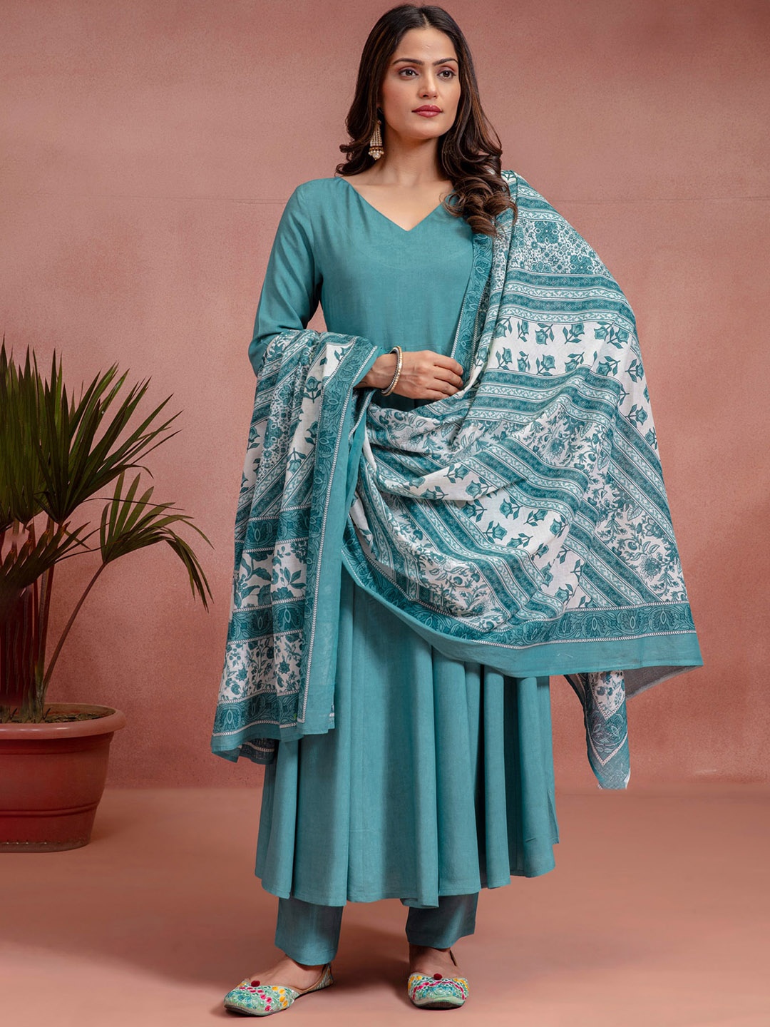 

KASYA Women Regular Kurta with Trousers & With Dupatta, Blue