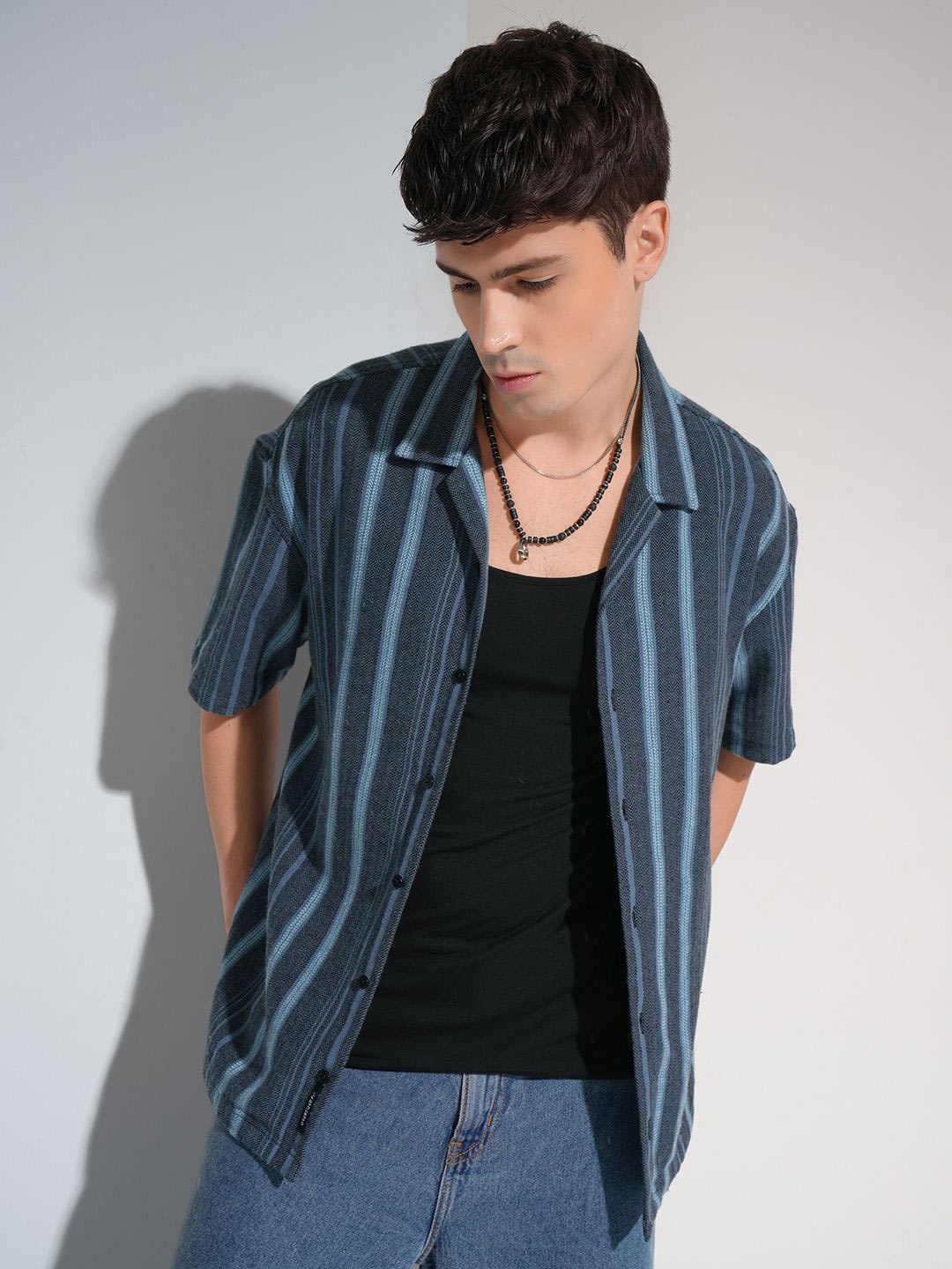 

HIGHLANDER Men Textured Dobby Striped Oversized Shirt, Black
