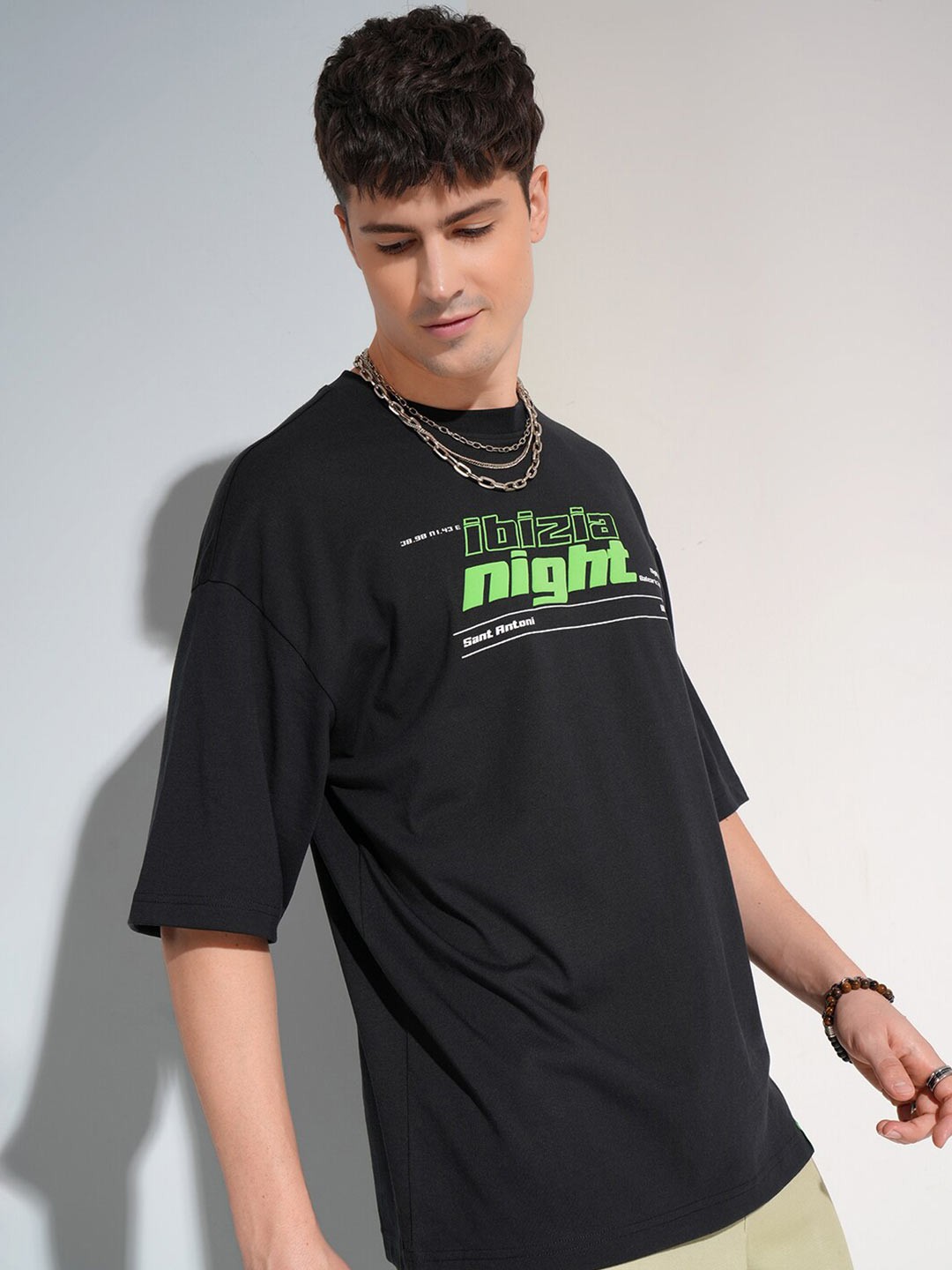 HIGHLANDER Men Typography Printed Round Neck T-shirt, Black