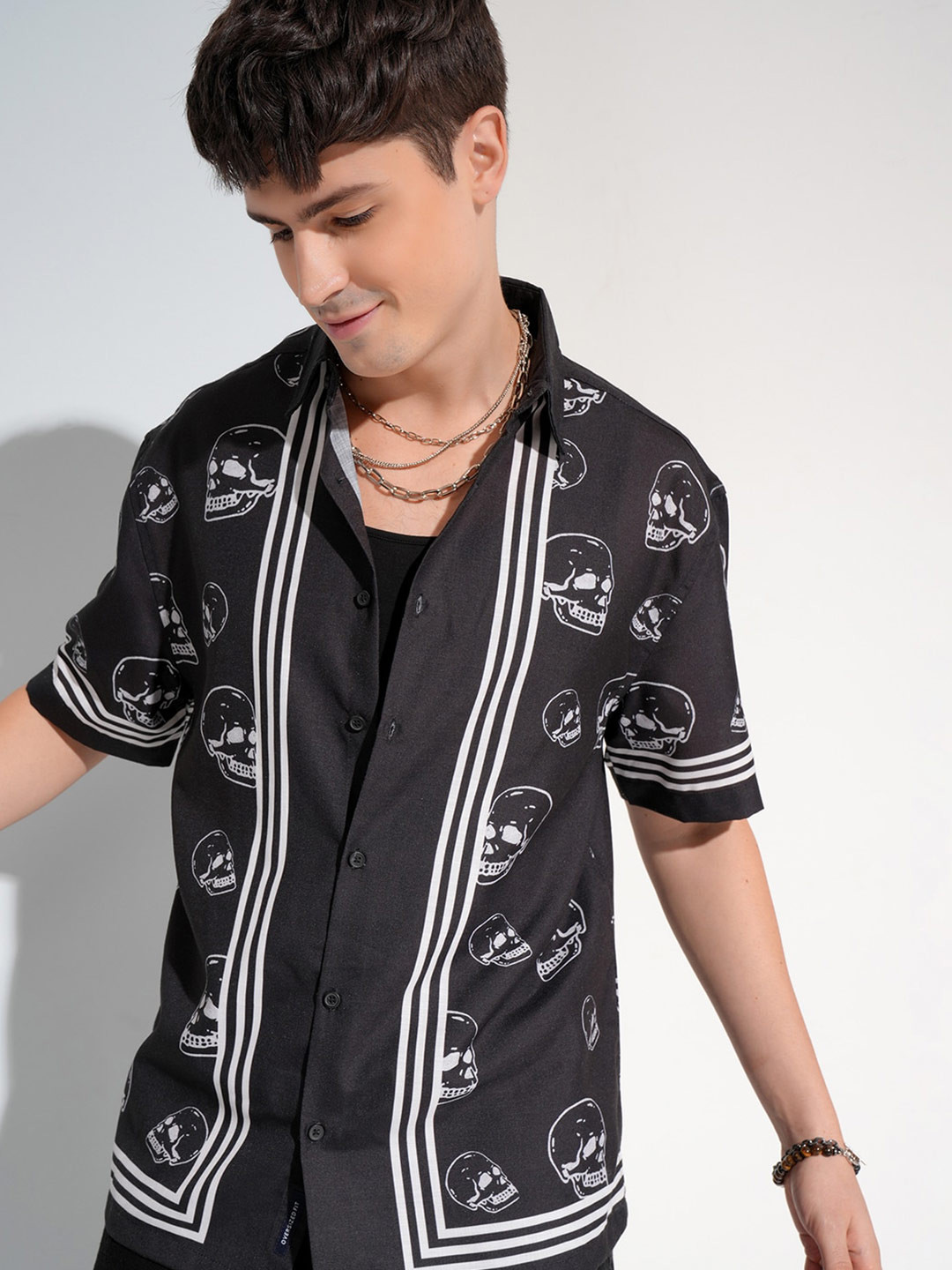 

HIGHLANDER Men Regular Collar Half Sleeves All Over Printed Shirt, Black