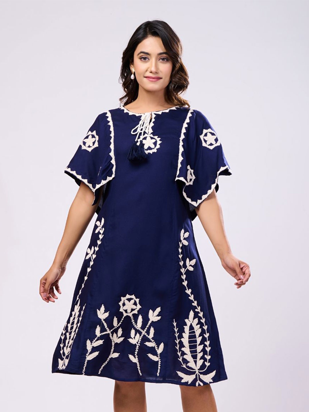 

Zolo Label Floral Print Keyhole Neck A-Line Dress, Blue
