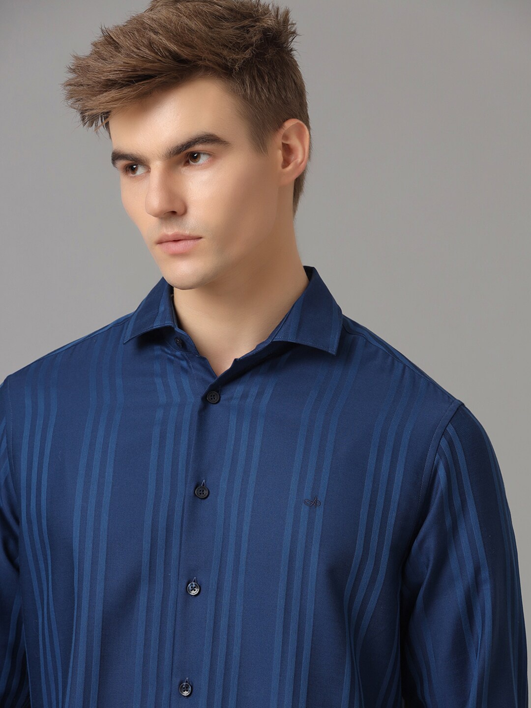 

Aldeno Men Comfort Opaque Striped Casual Shirt, Navy blue