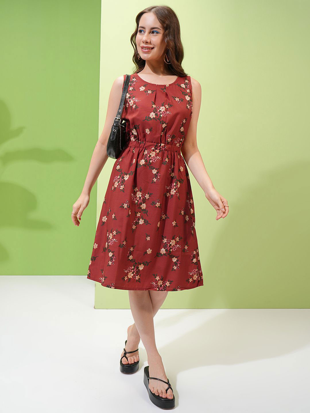 

Tokyo Talkies Rust Brown & Green Floral Printed Fit & Flare Dress