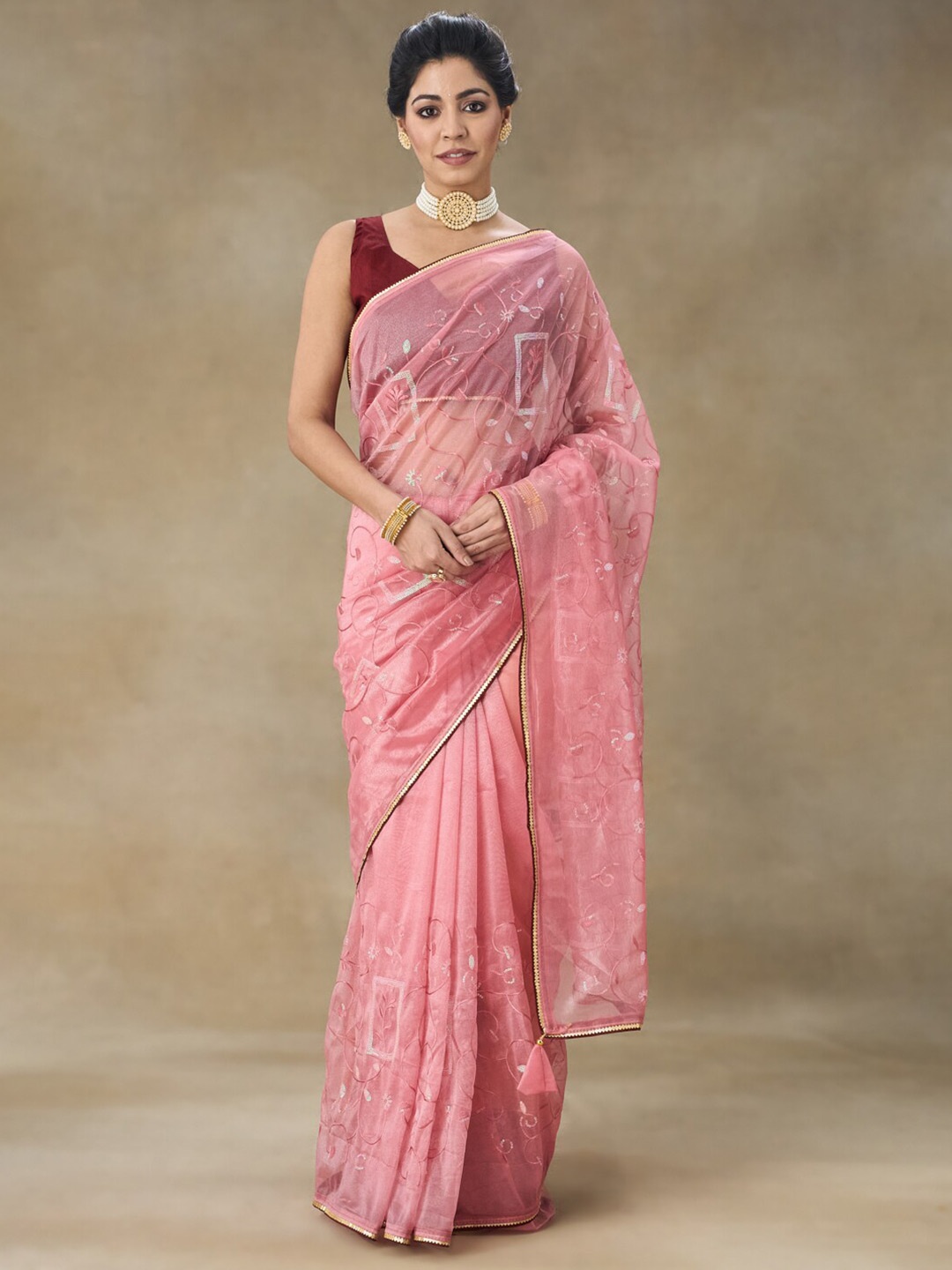 

FABMORA Embellished Embroidered Net Saree, Pink