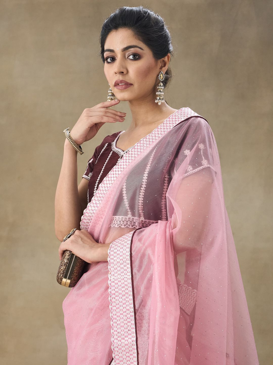 

FABMORA Embellished Beads and Stones Net Saree, Pink