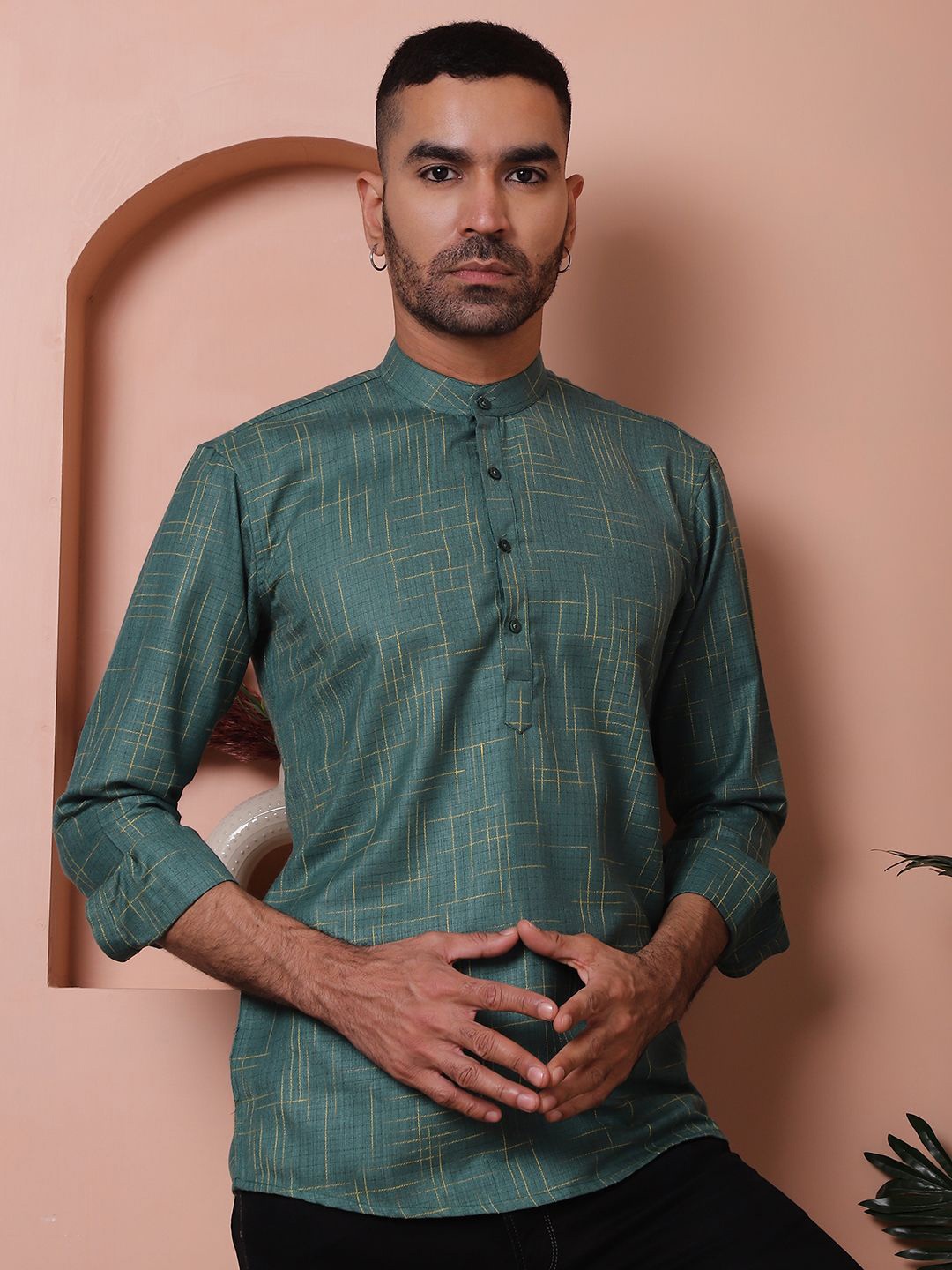 

Jompers Men Geometric Thread Work Dobby Kurta, Olive