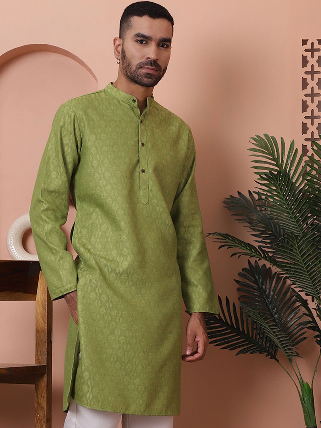 

Jompers Men Woven Design Kurtas, Green