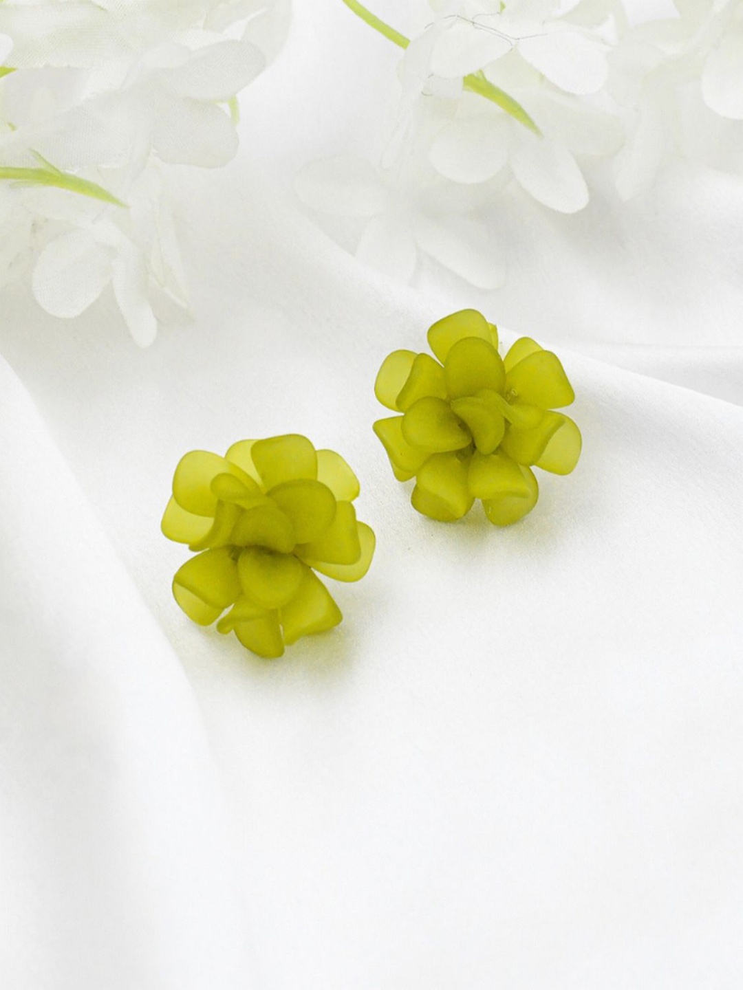 

ISHKAARA Floral Studs Earrings, Green