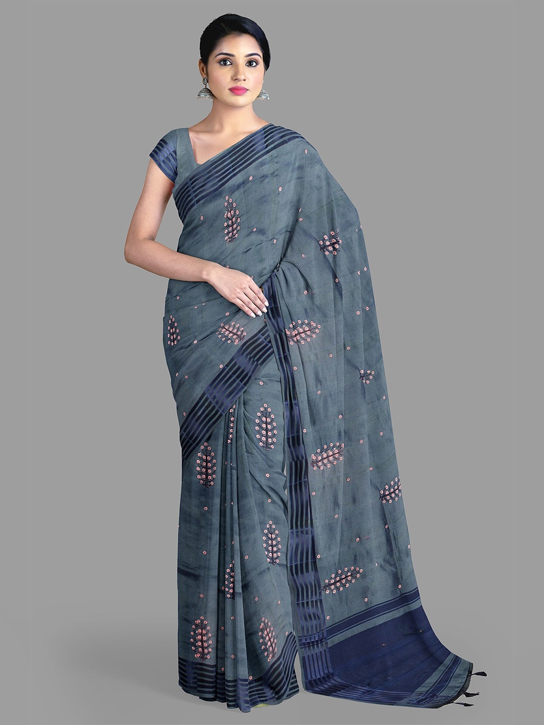 

The Chennai Silks Floral Embroidered Jute Cotton Banarasi Saree, Blue