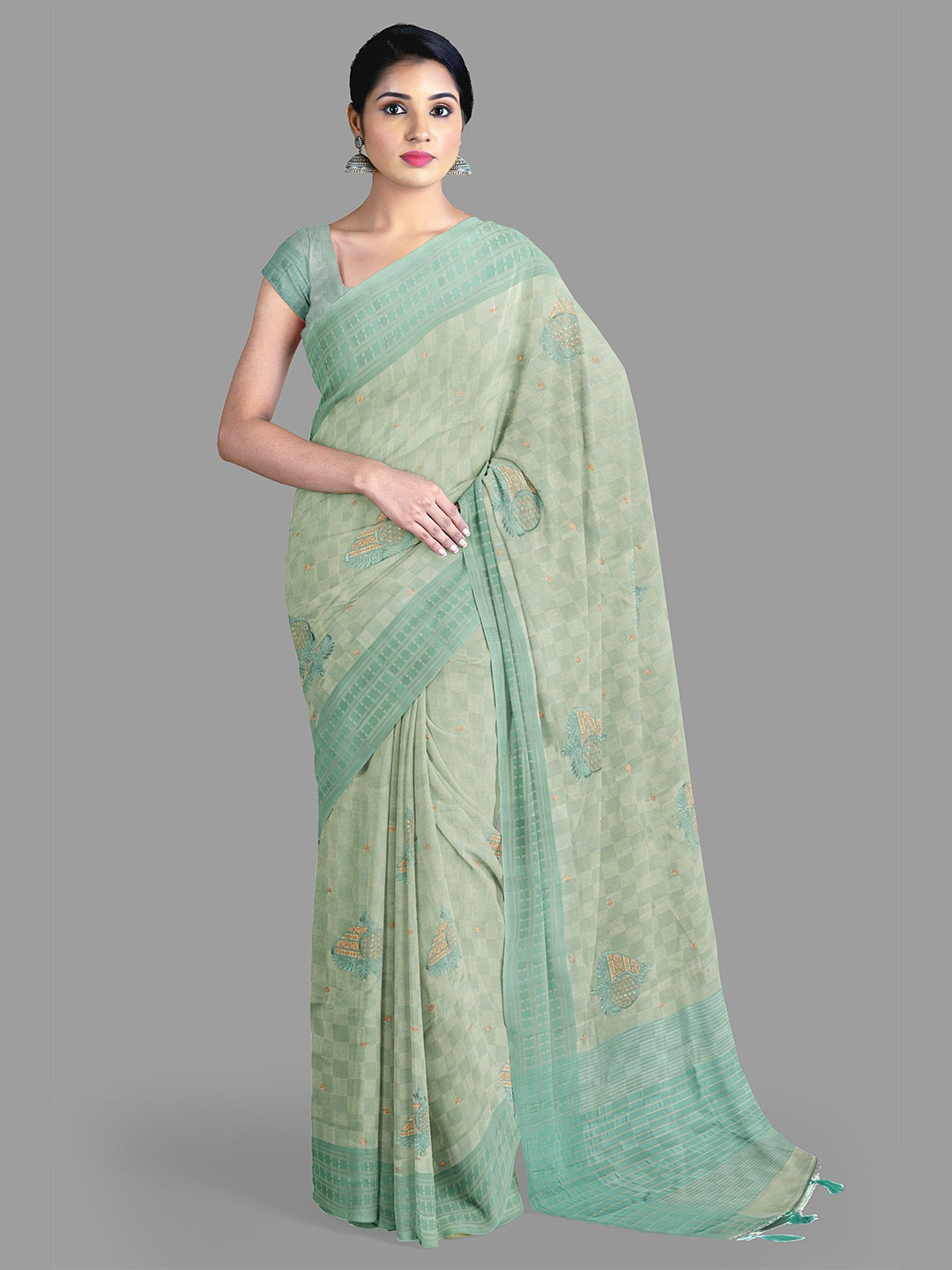

The Chennai Silks Floral Embroidered Jute Cotton Banarasi Saree, Green