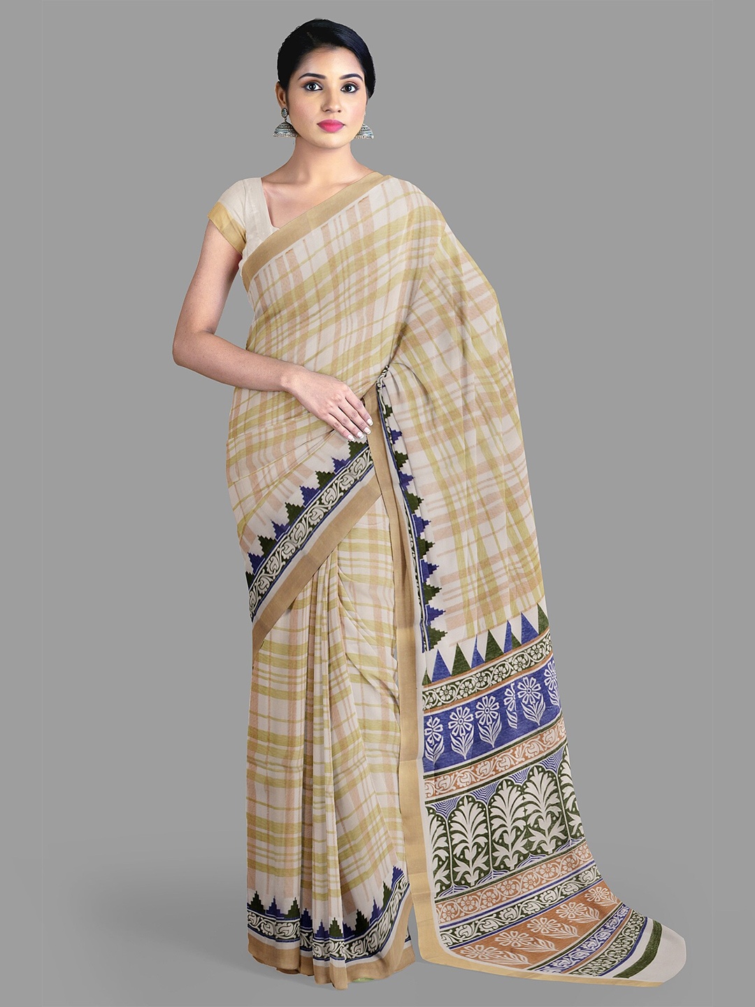 

The Chennai Silks Checked Zari Narayan Peth Saree, Beige