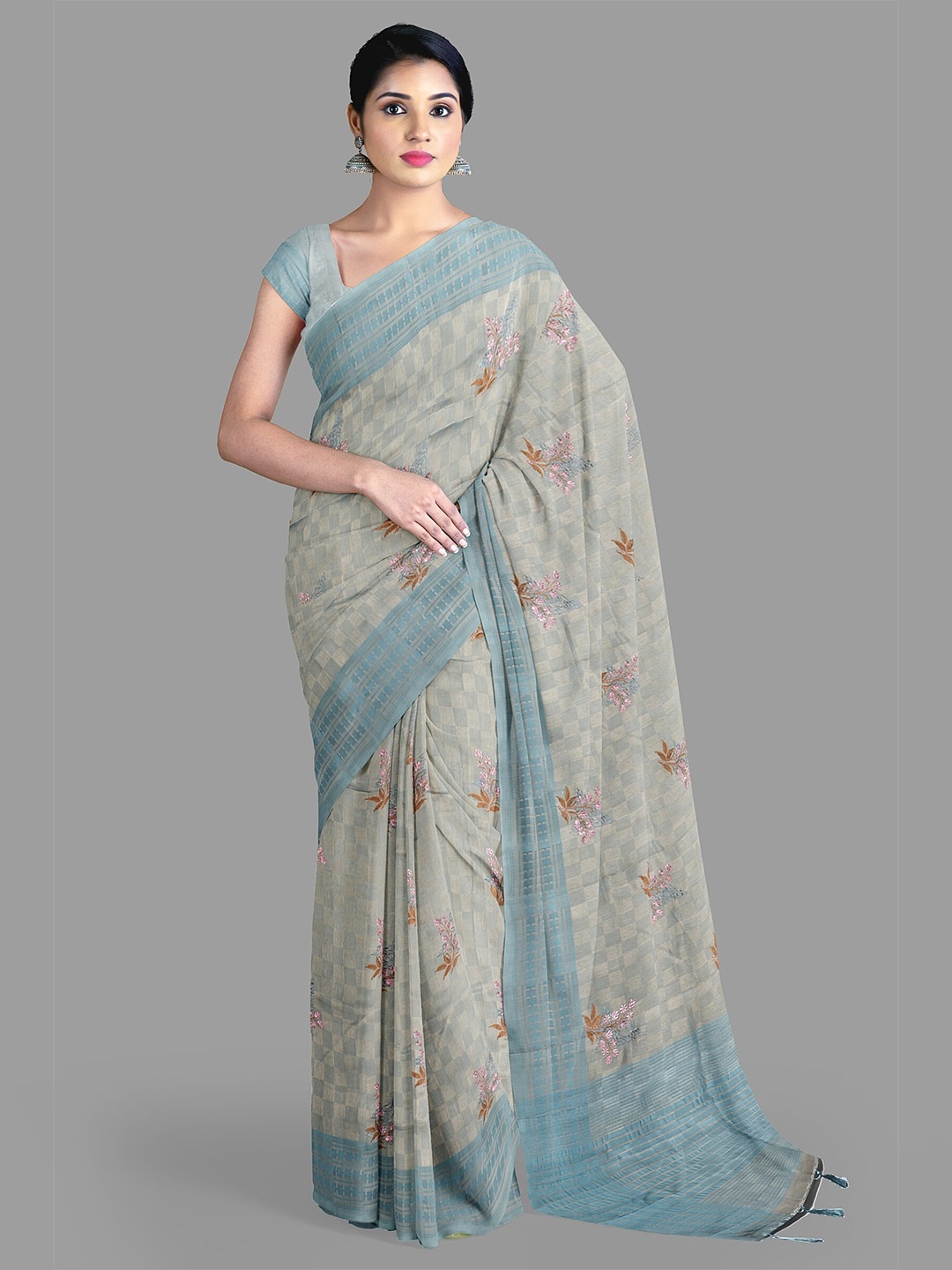

The Chennai Silks Floral Embroidered Jute Cotton Banarasi Saree, Grey