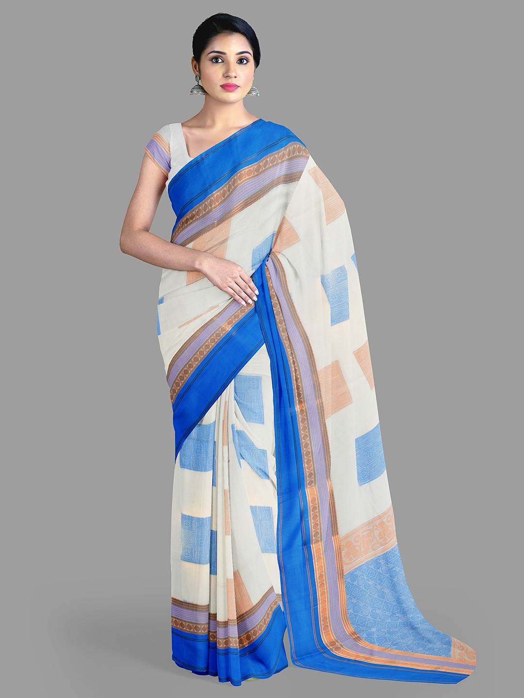 

The Chennai Silks Ethnic Motifs Zari Silk Cotton Maheshwari Saree, Off white