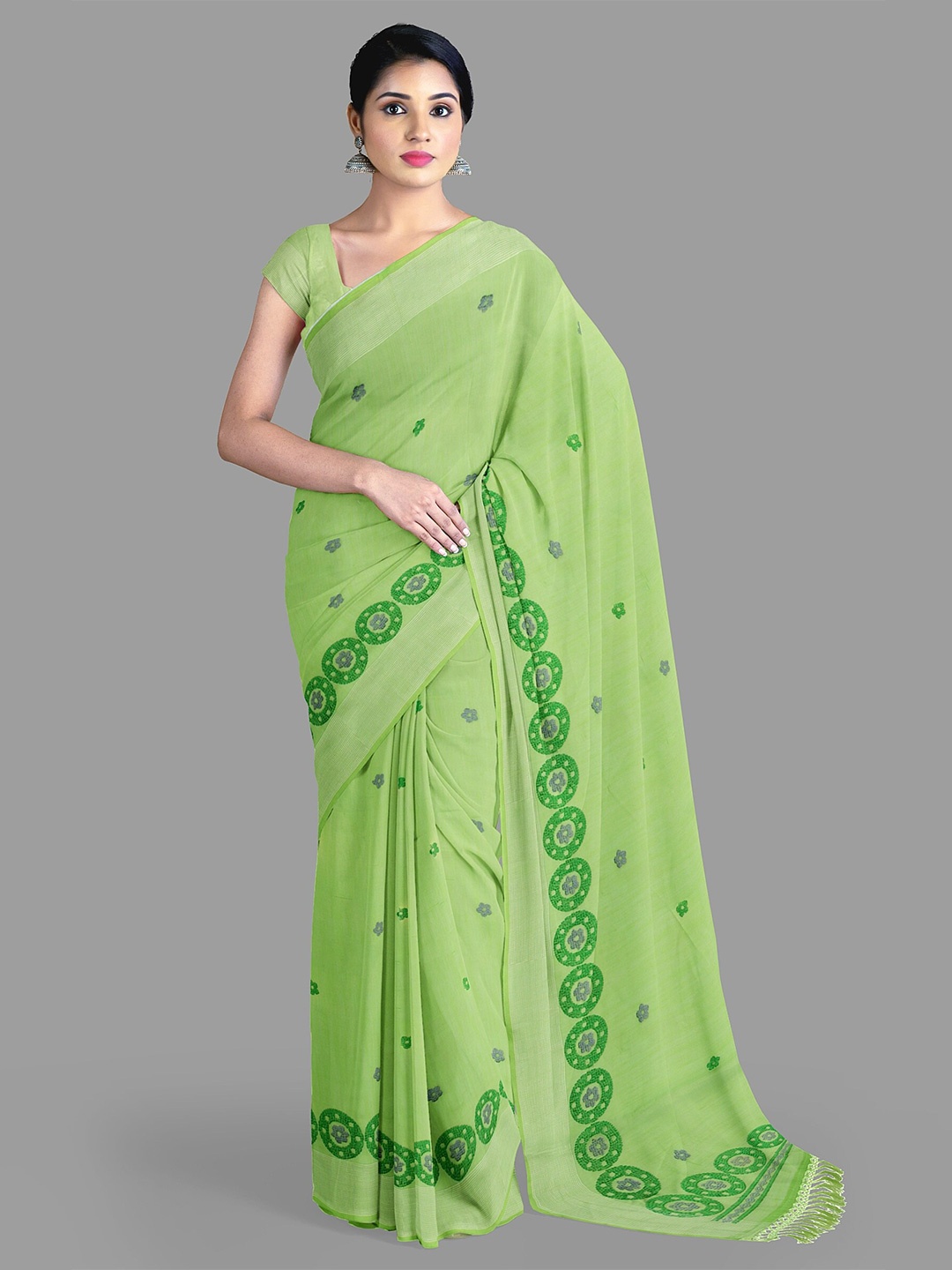 

The Chennai Silks Floral Embroidered Chanderi Cotton Saree, Green