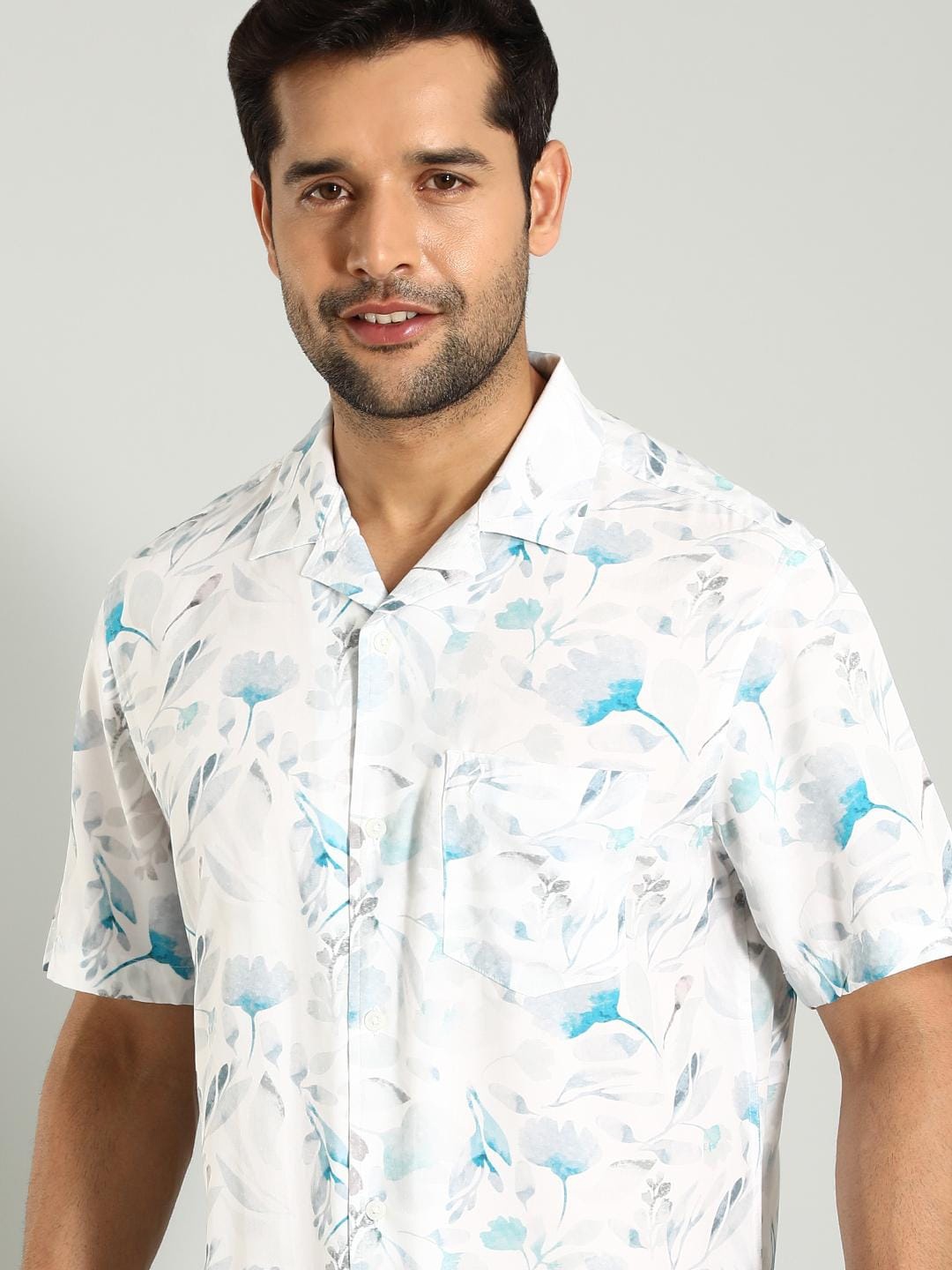 

Indian Terrain Men Classic Slim Fit Floral Opaque Printed Casual Shirt, White
