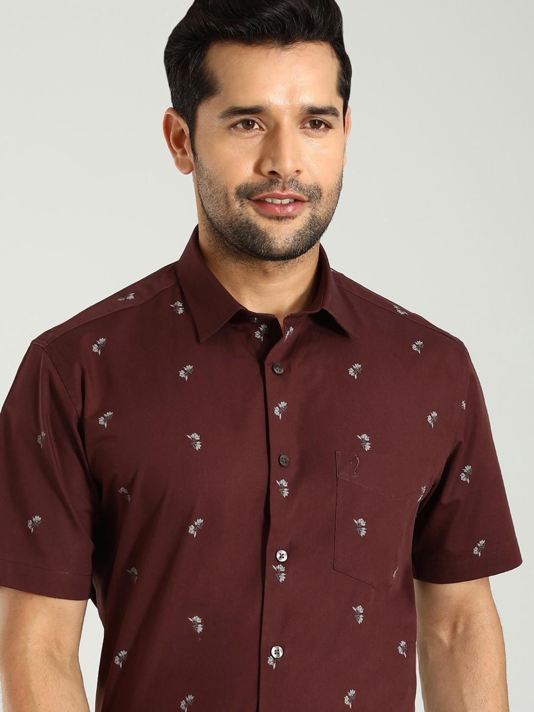 

Indian Terrain Classic Spread Collar Slim Fit Printed Cotton Casual Shirt, Brown