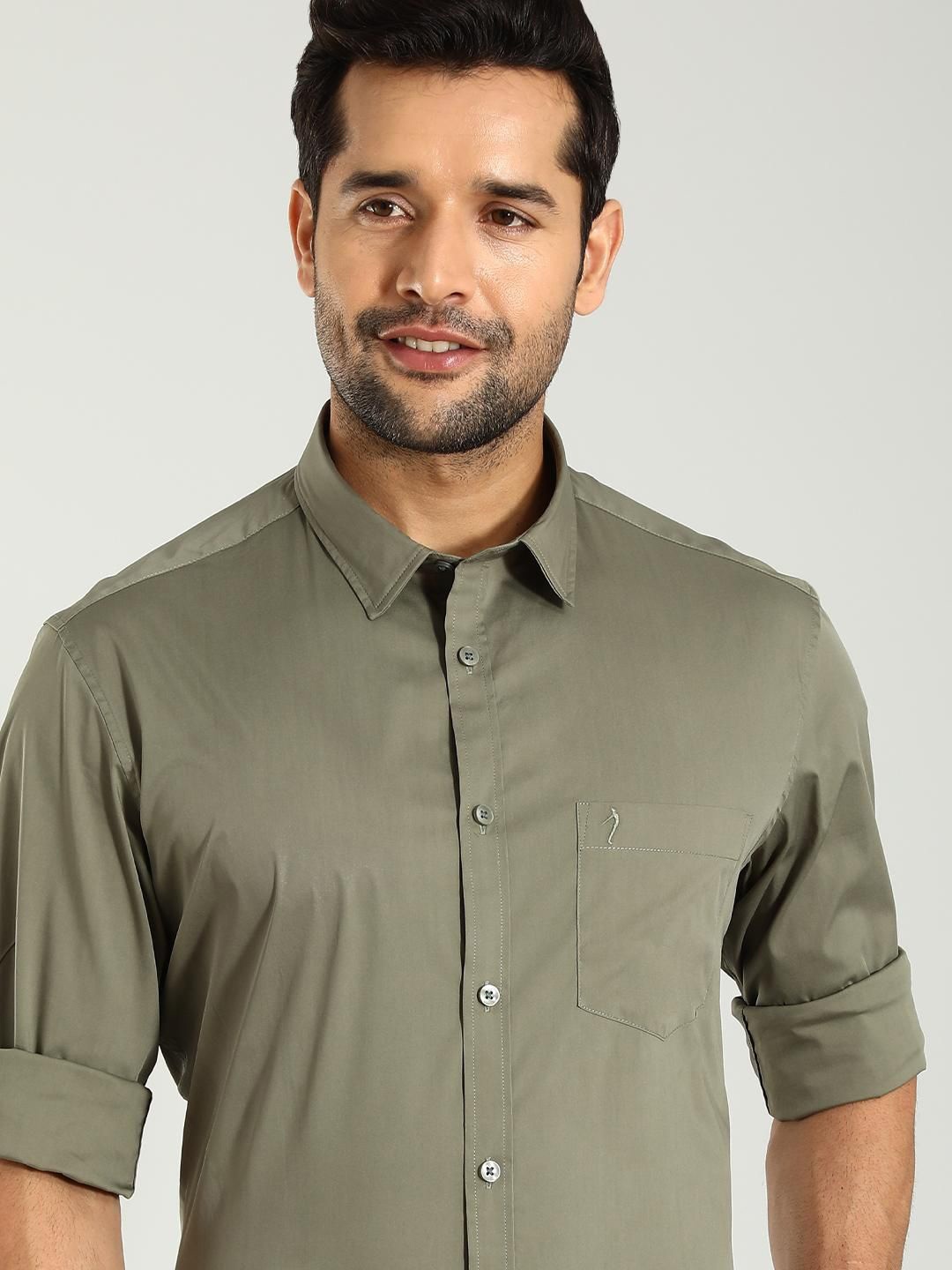 

Indian Terrain Classic Spread Collar Slim Fit Cotton Casual Shirt, Green