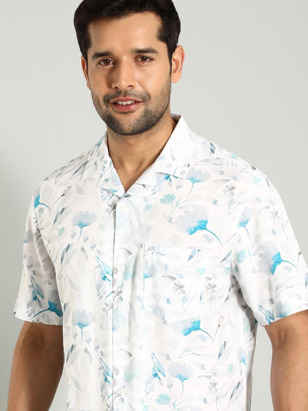 

Indian Terrain Floral Printed Spread Collar Classic Slim Fit Casual Shirt, White