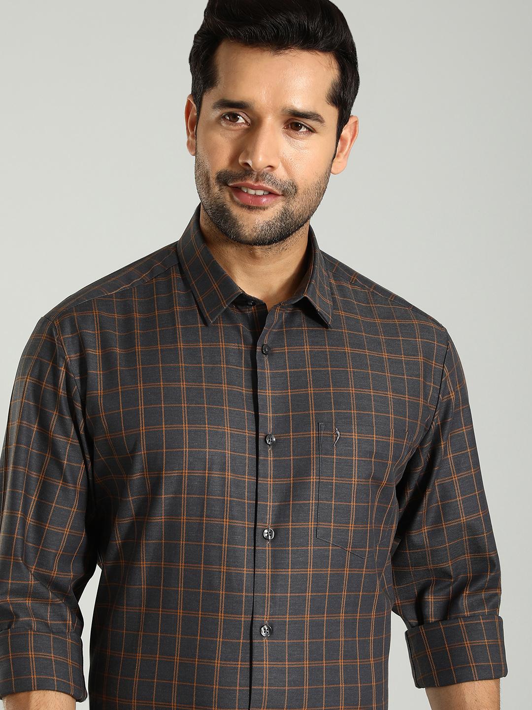 

Indian Terrain Classic Spread Collar Slim Fit Checked Cotton Casual Shirt, Black