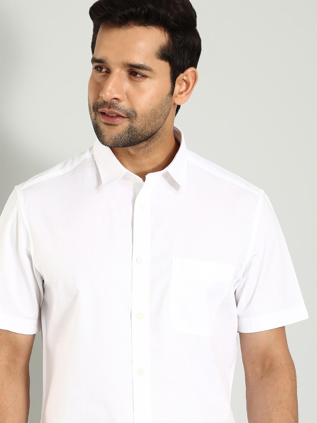 

Indian Terrain Classic Spread Collar Slim Fit Cotton Casual Shirt, White